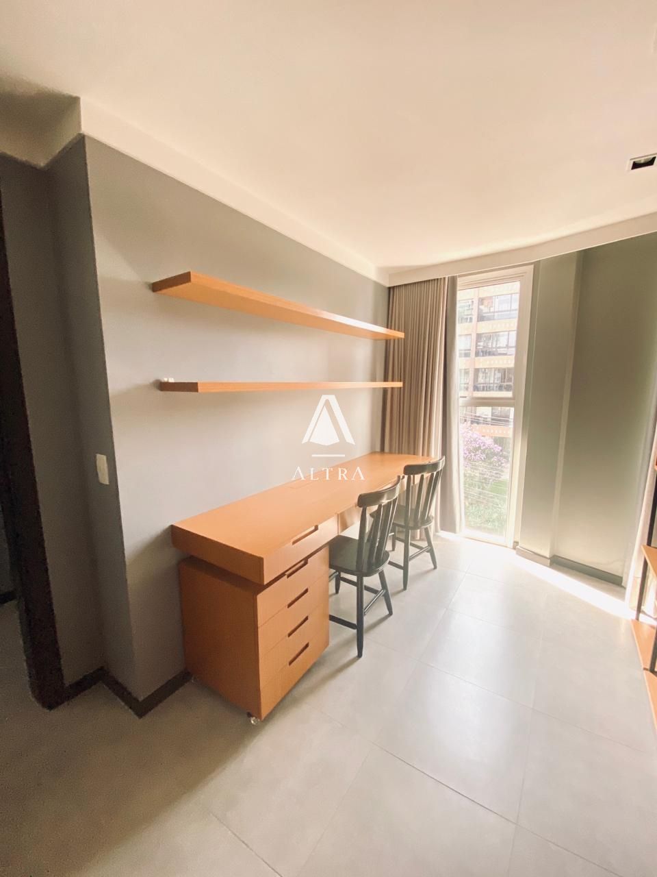 Apartamento à venda com 2 quartos, 72m² - Foto 10