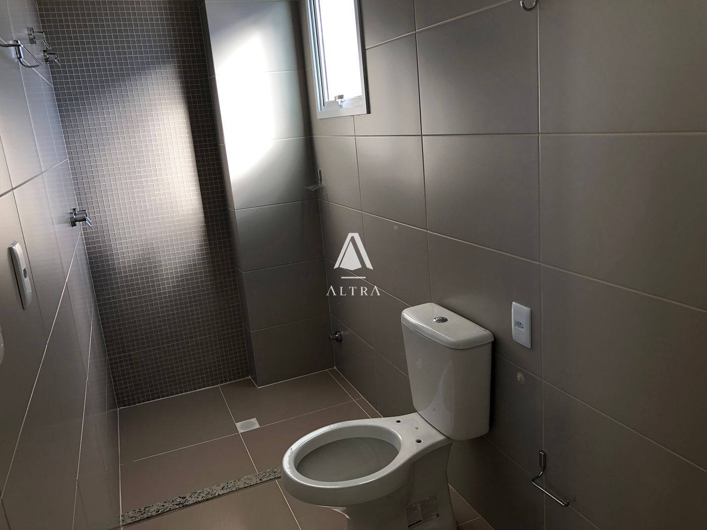 Apartamento à venda com 2 quartos, 80m² - Foto 11