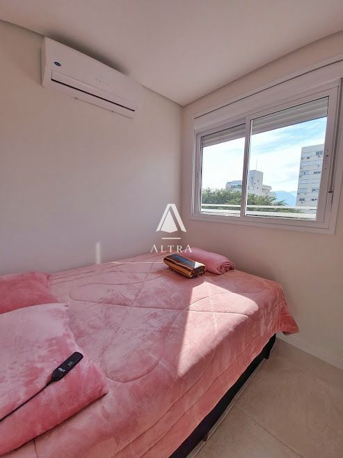 Apartamento à venda com 2 quartos, 70m² - Foto 11