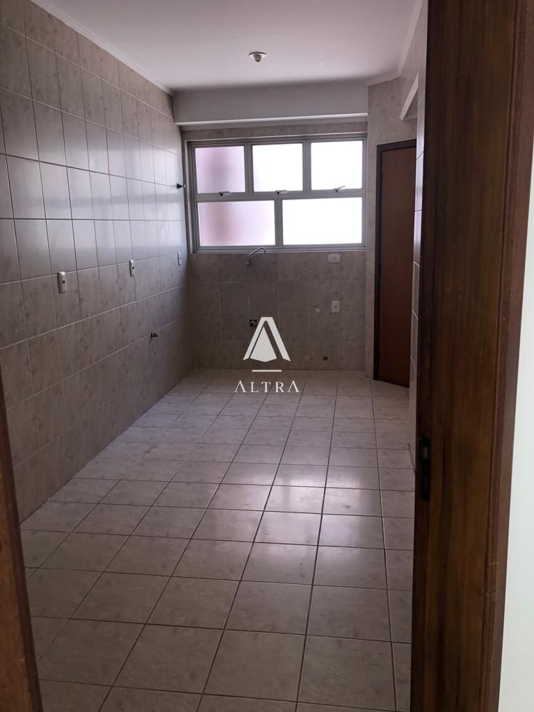 Apartamento à venda com 2 quartos, 115m² - Foto 11