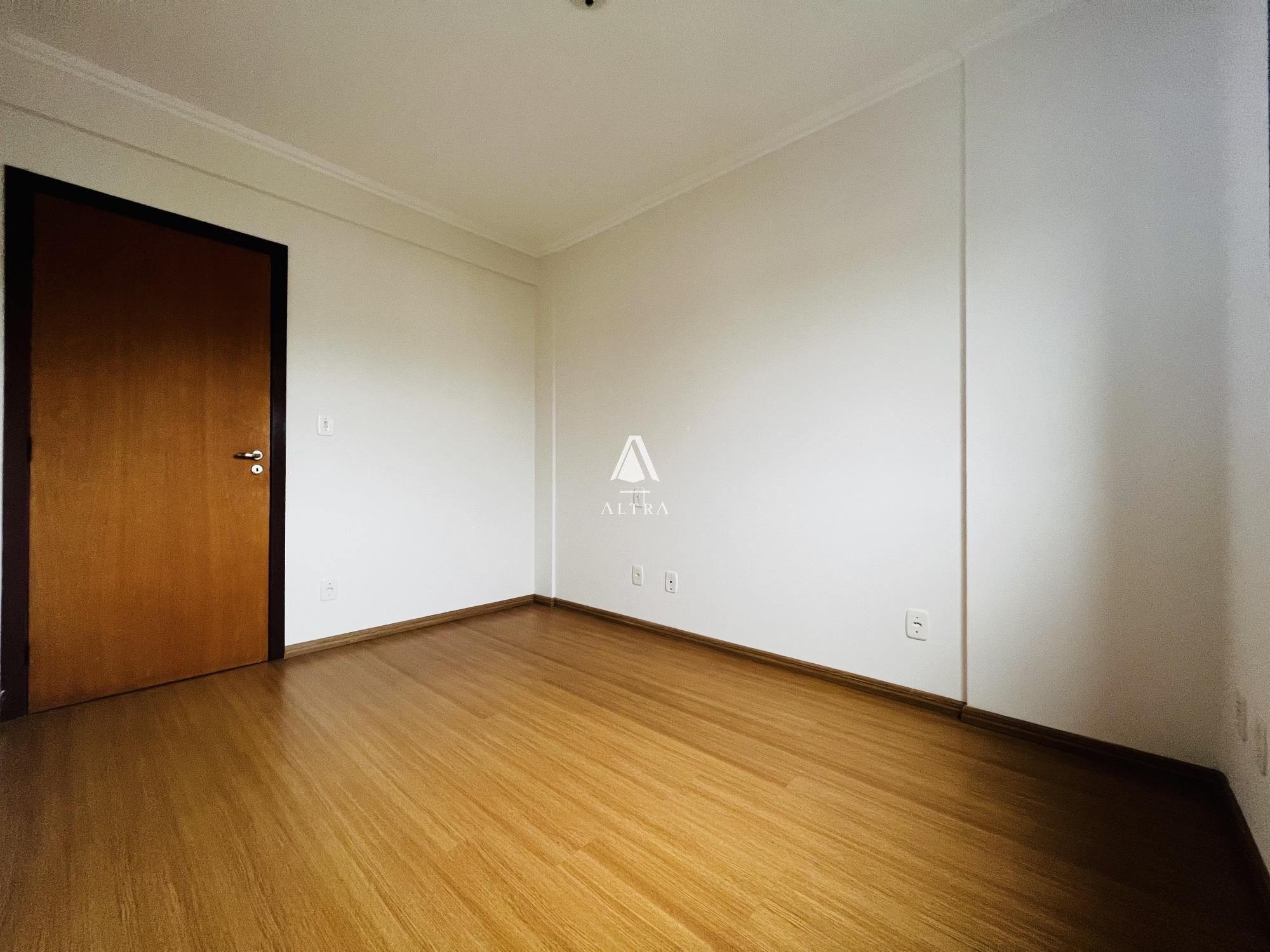 Apartamento à venda com 3 quartos, 125m² - Foto 15