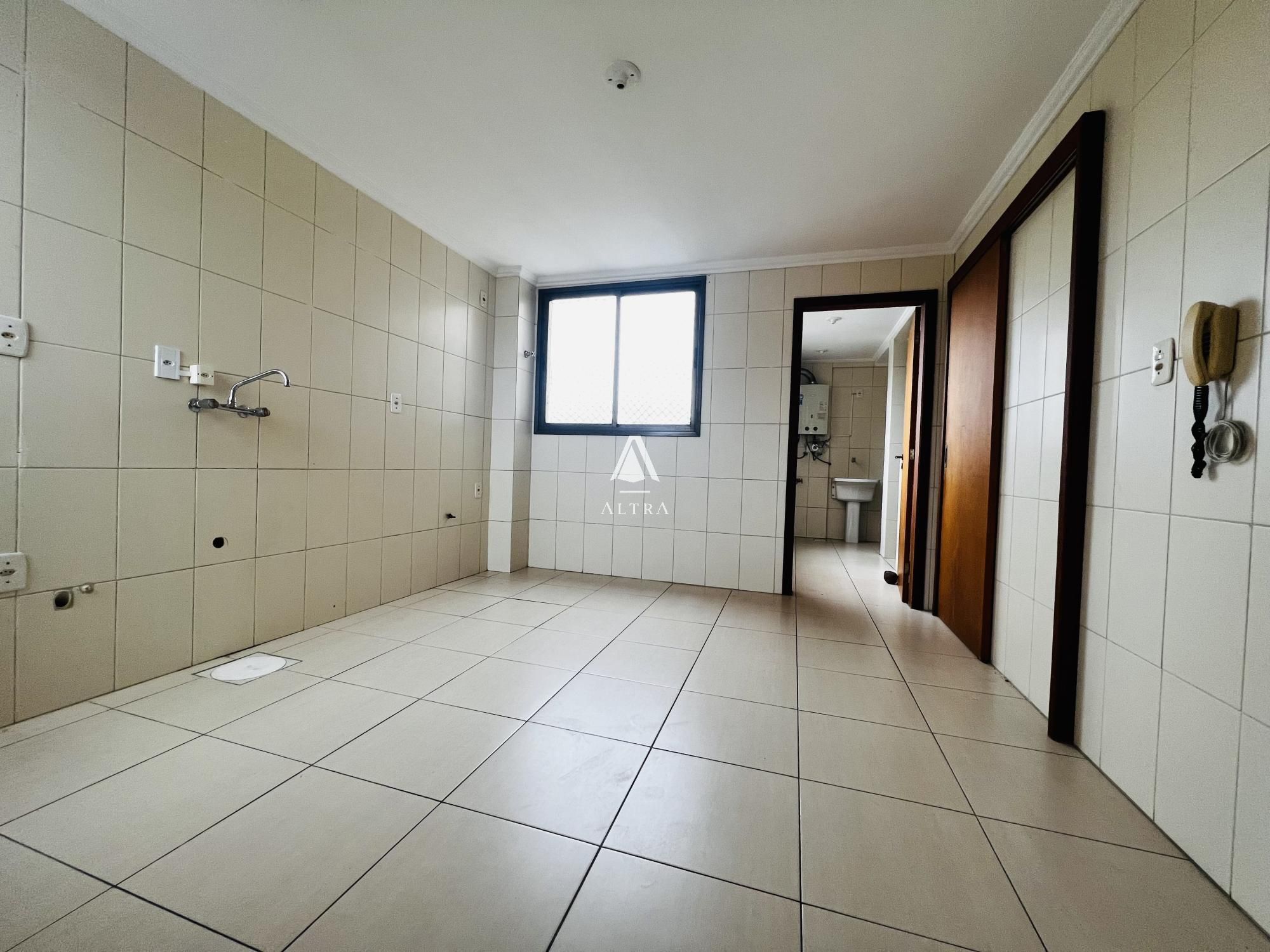 Apartamento à venda com 3 quartos, 125m² - Foto 11