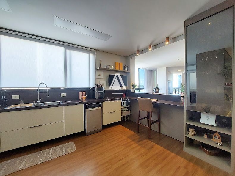 Apartamento à venda com 3 quartos, 198m² - Foto 40