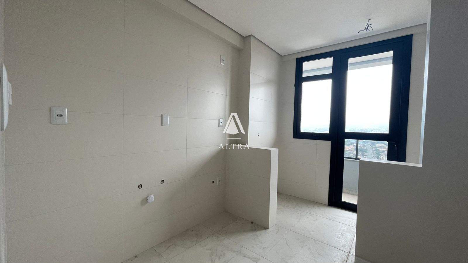 Apartamento à venda com 3 quartos, 84m² - Foto 12