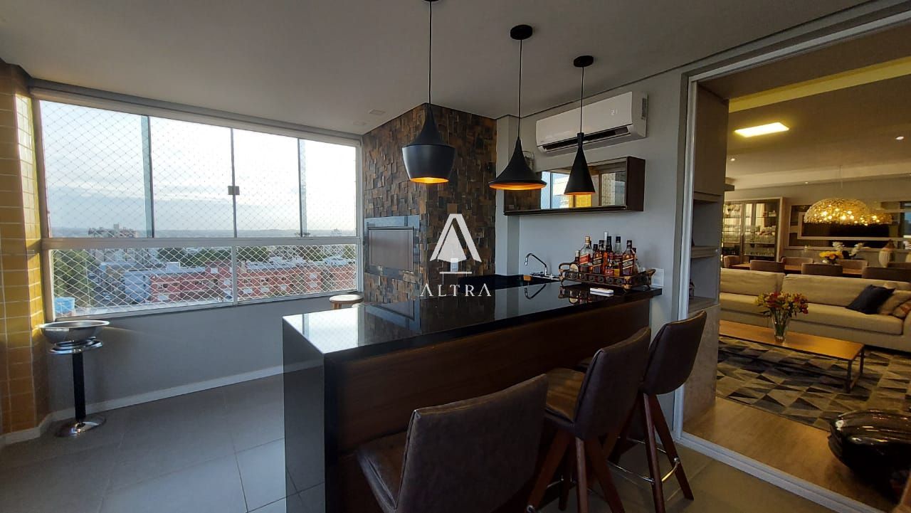 Apartamento à venda com 3 quartos, 207m² - Foto 12