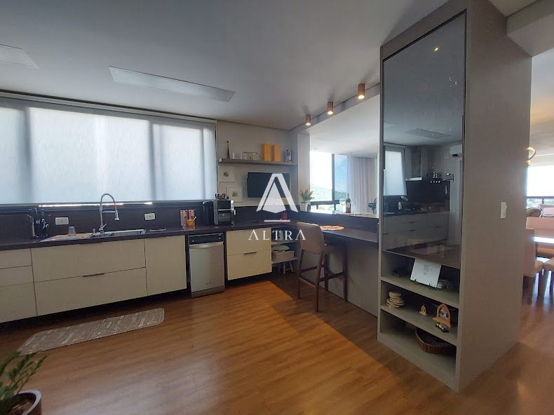 Apartamento à venda com 3 quartos, 198m² - Foto 44