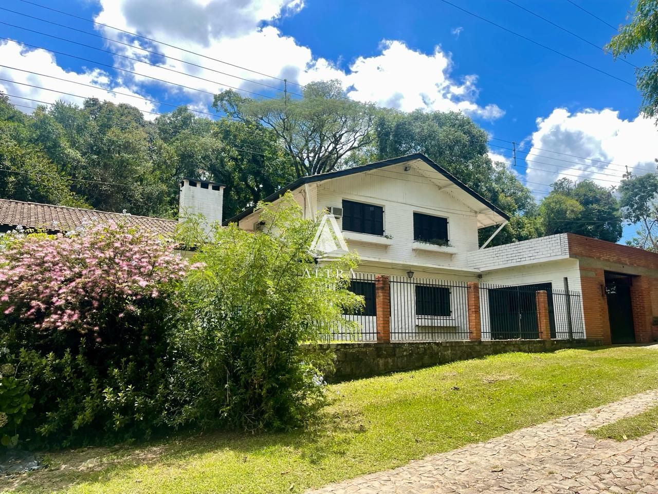 Casa  venda  no Parque Pinhal - Itaara, RS. Imveis