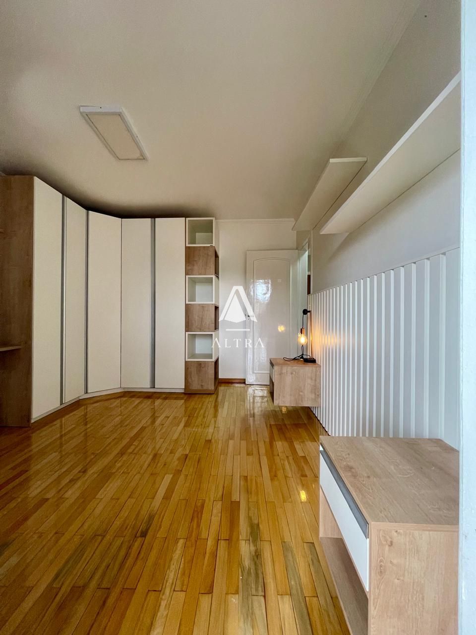 Casa, 4 quartos, 240 m² - Foto 18
