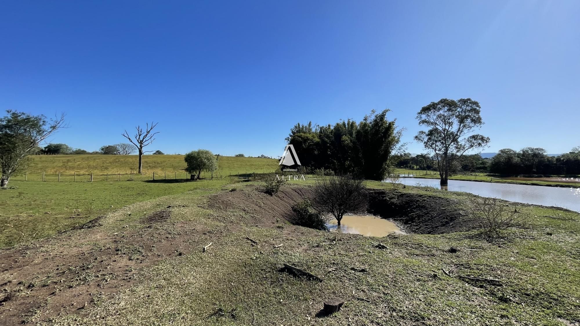 Fazenda à venda com 3 quartos, 229000m² - Foto 17