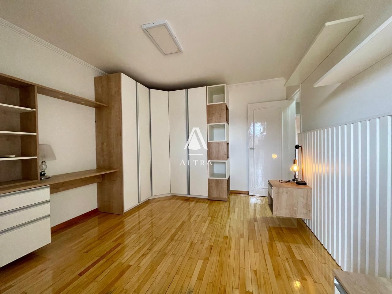 Casa, 4 quartos, 240 m² - Foto 21