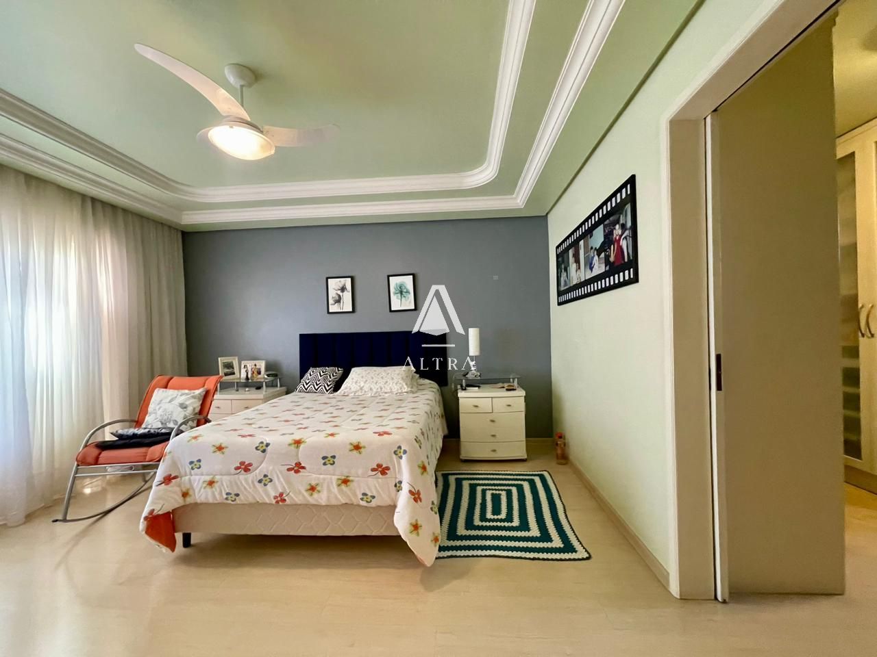 Casa à venda com 4 quartos, 360m² - Foto 10