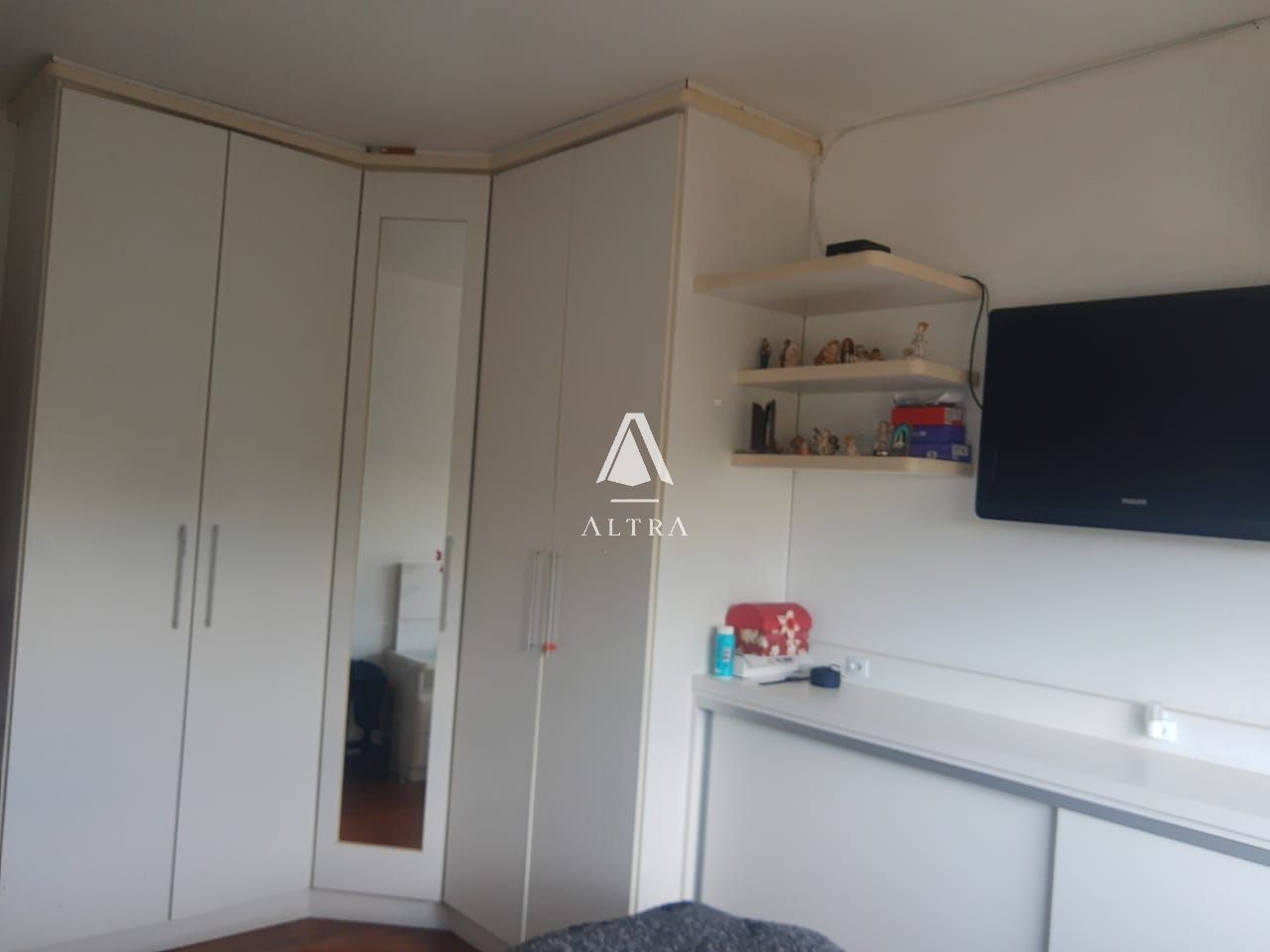 Apartamento à venda com 2 quartos, 70m² - Foto 5