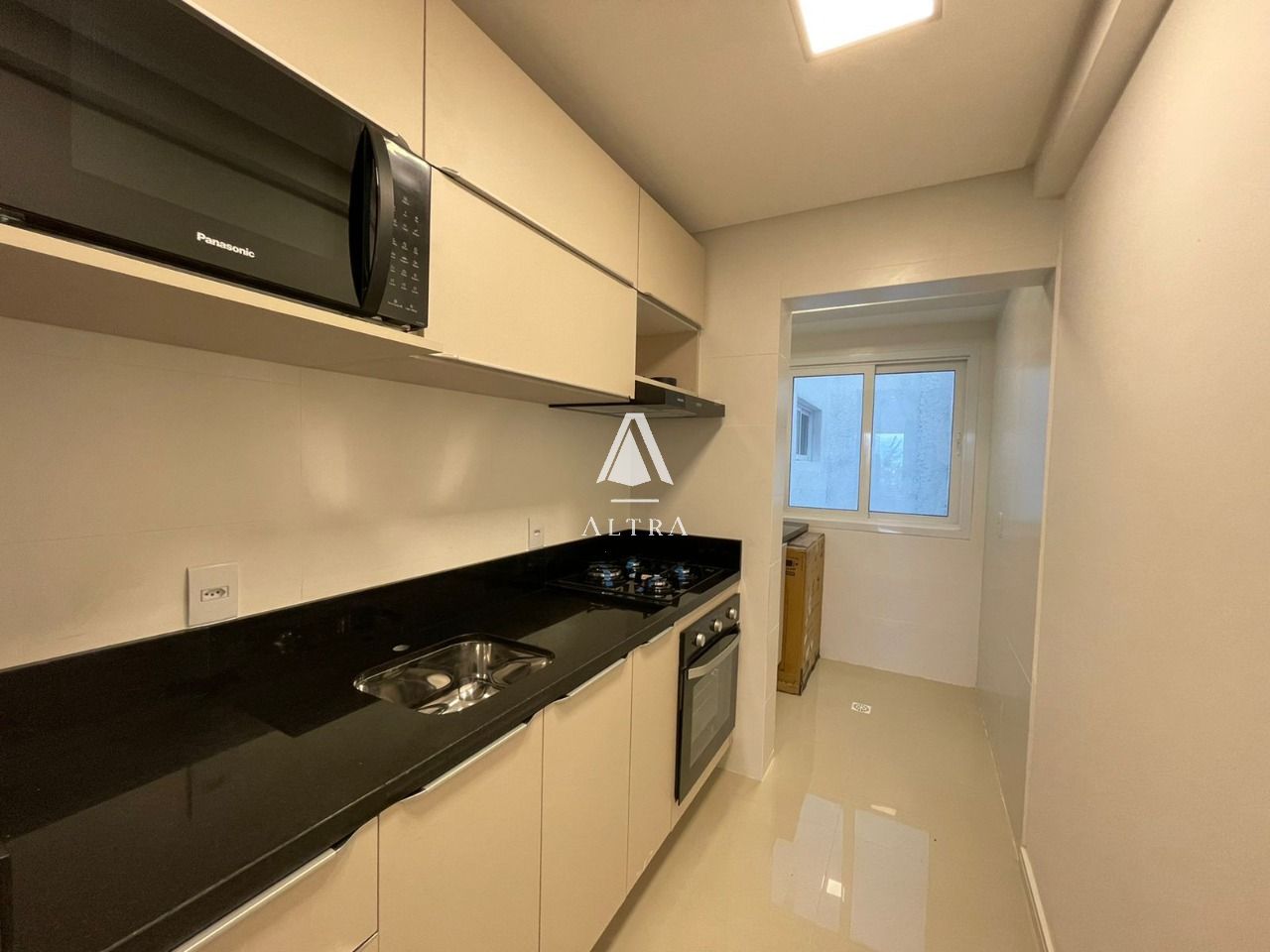 Apartamento à venda com 2 quartos, 64m² - Foto 11