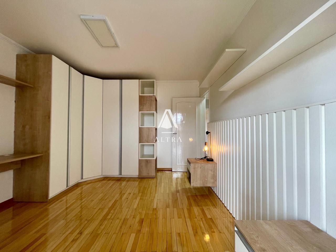 Casa à venda com 4 quartos, 240m² - Foto 22