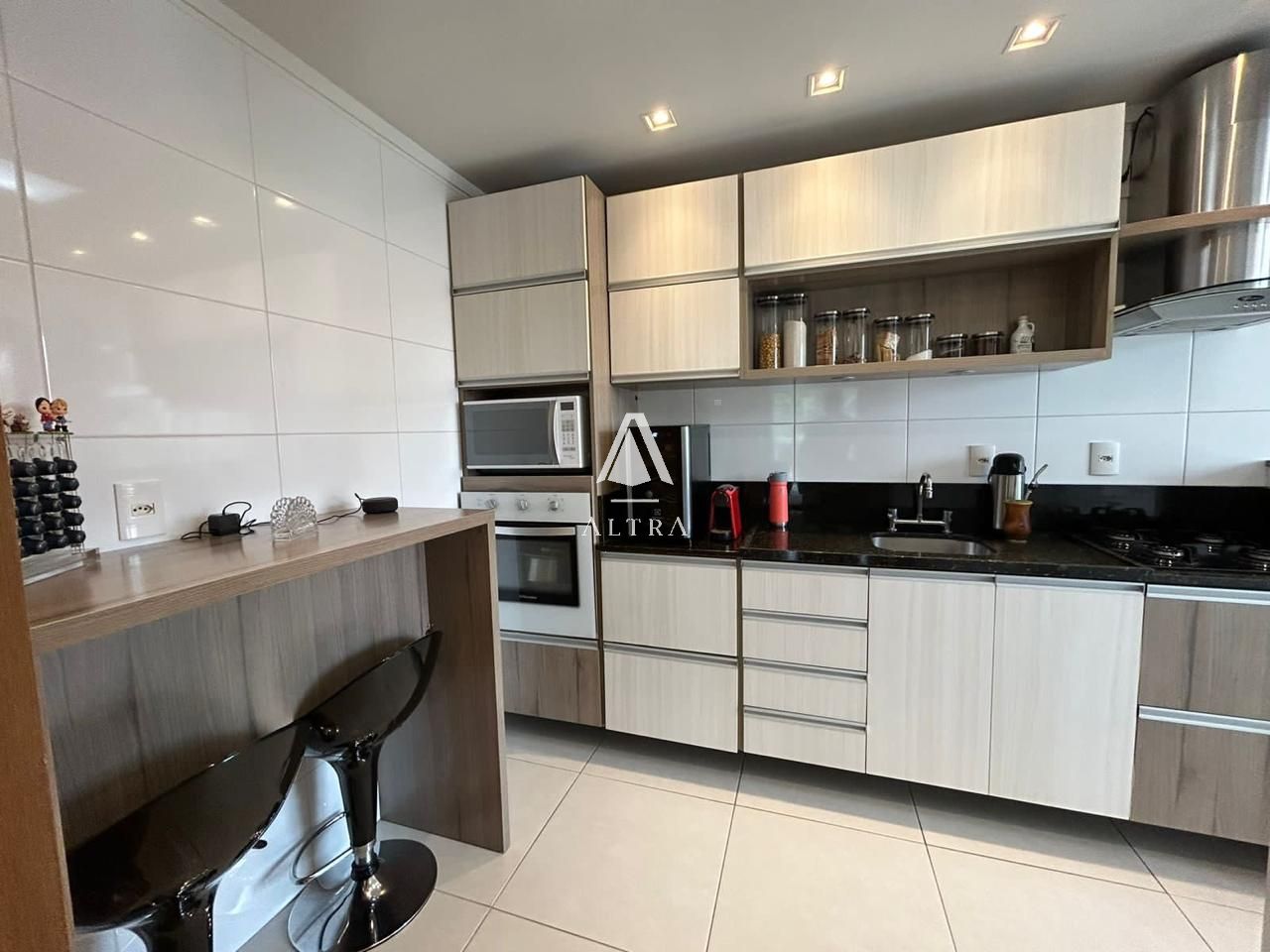 Apartamento à venda com 2 quartos, 84m² - Foto 13