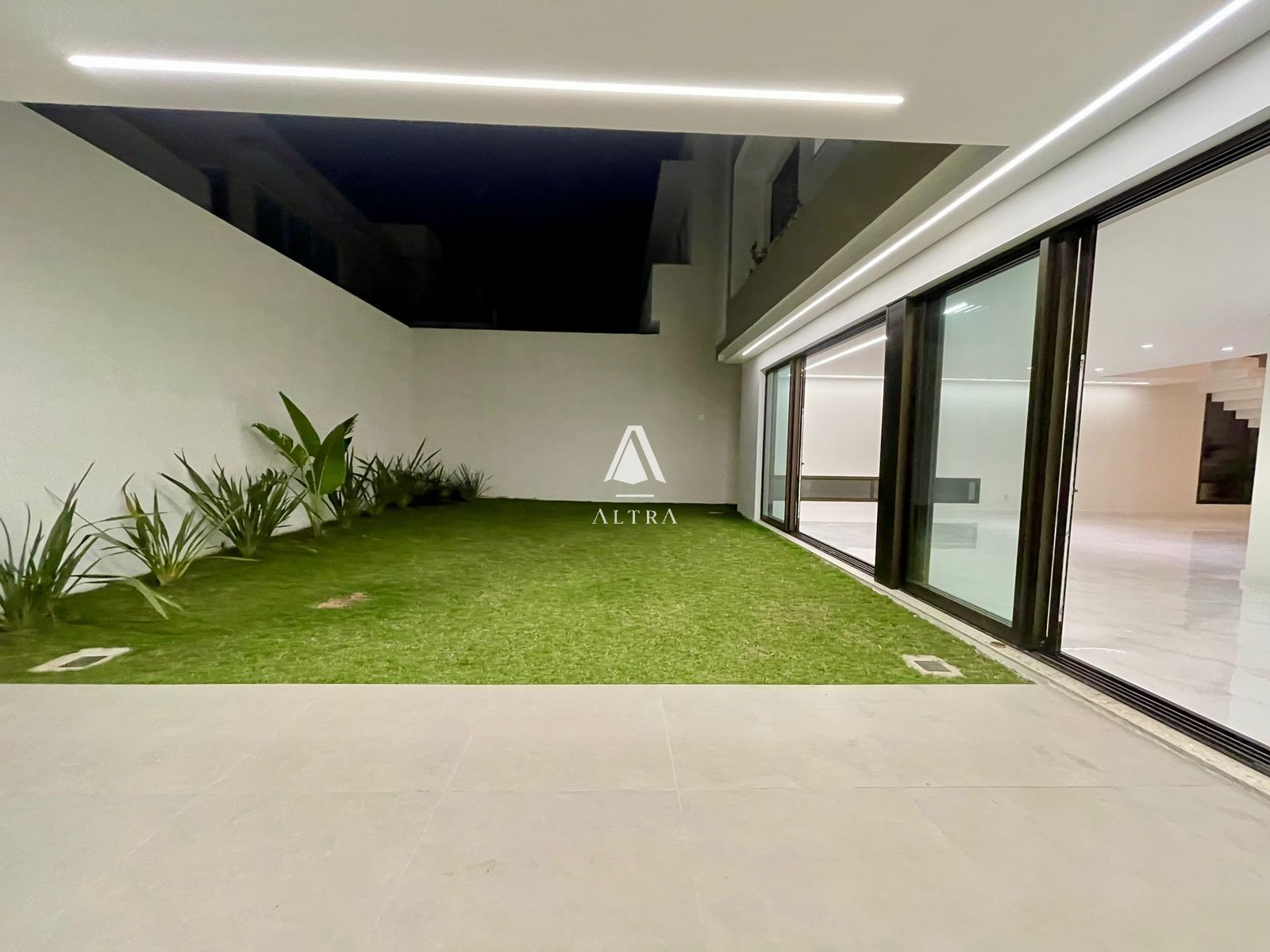 Casa de Condomínio à venda com 3 quartos, 291m² - Foto 23