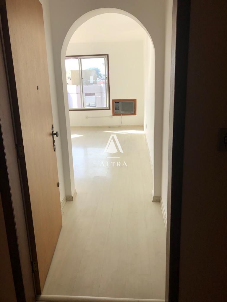 Apartamento à venda com 2 quartos, 115m² - Foto 18