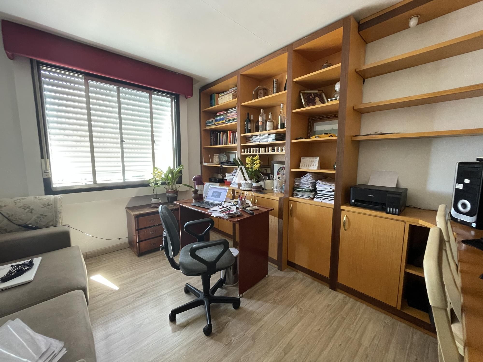 Apartamento à venda com 3 quartos, 146m² - Foto 11