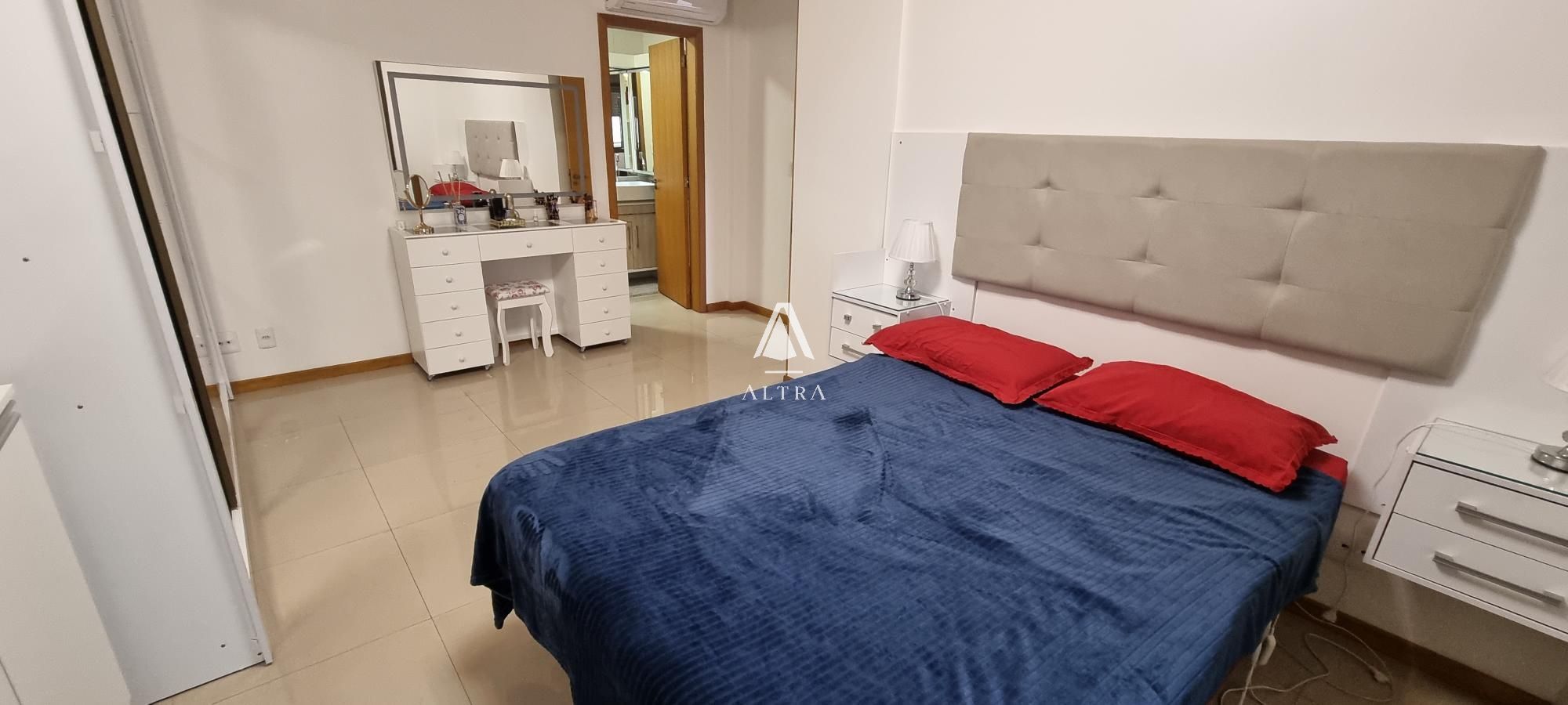 Apartamento à venda com 3 quartos, 130m² - Foto 21