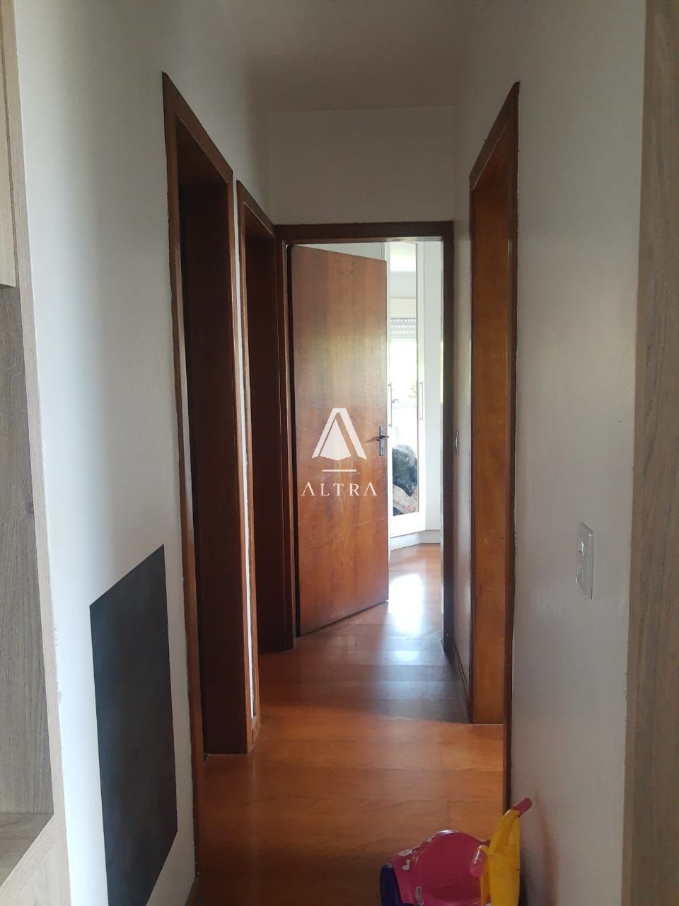 Apartamento à venda com 2 quartos, 70m² - Foto 8