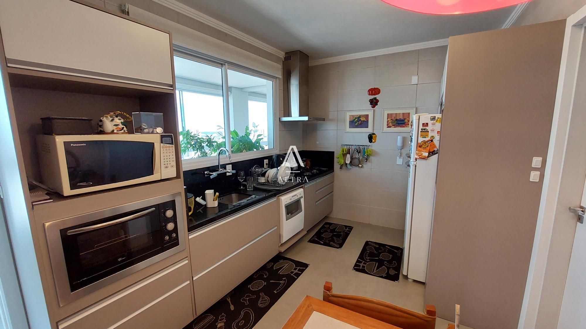 Apartamento à venda com 3 quartos, 191m² - Foto 25