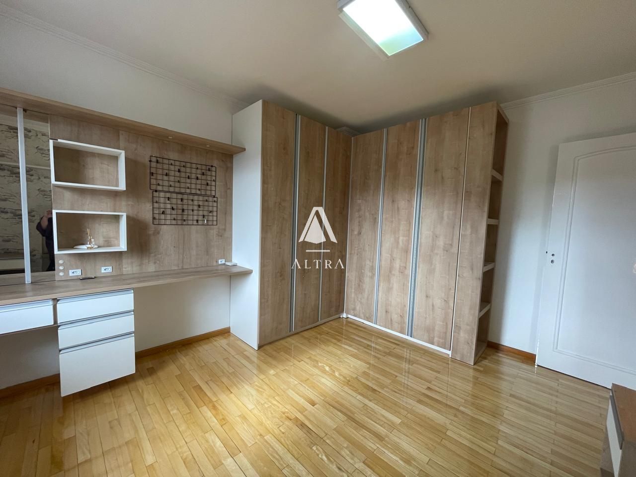 Casa, 4 quartos, 240 m² - Foto 26