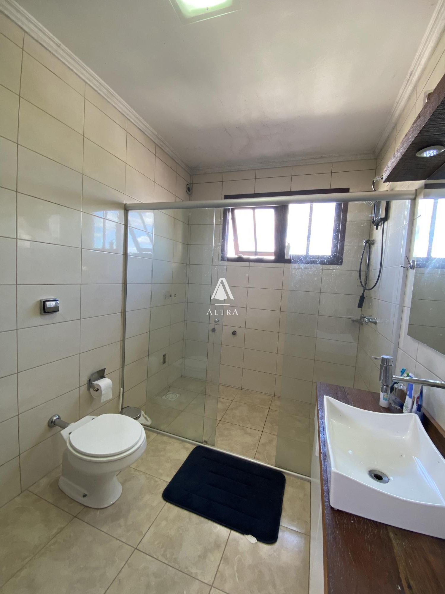 Casa à venda com 3 quartos, 341m² - Foto 17