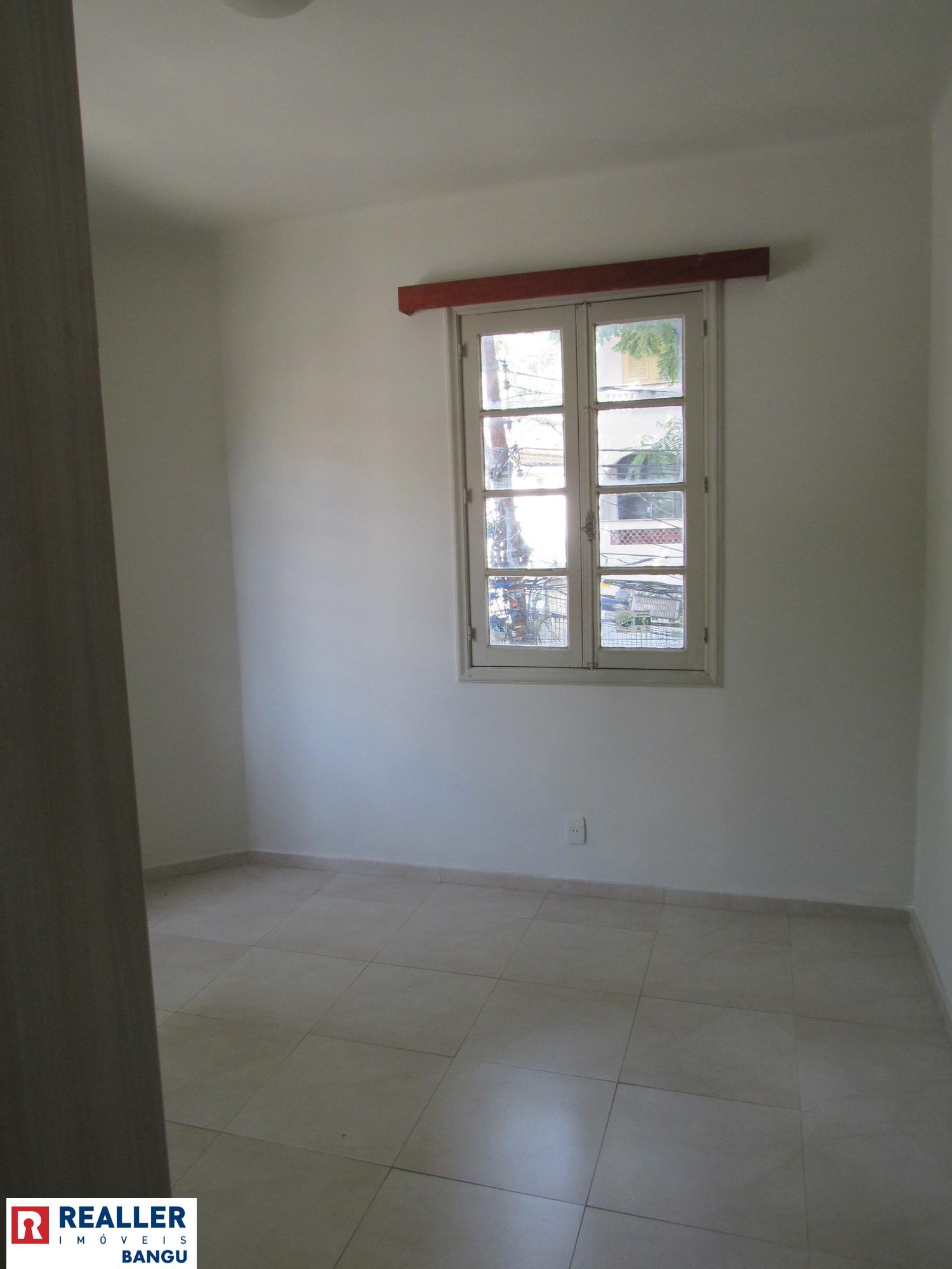 Apartamento à venda com 3 quartos, 76m² - Foto 8