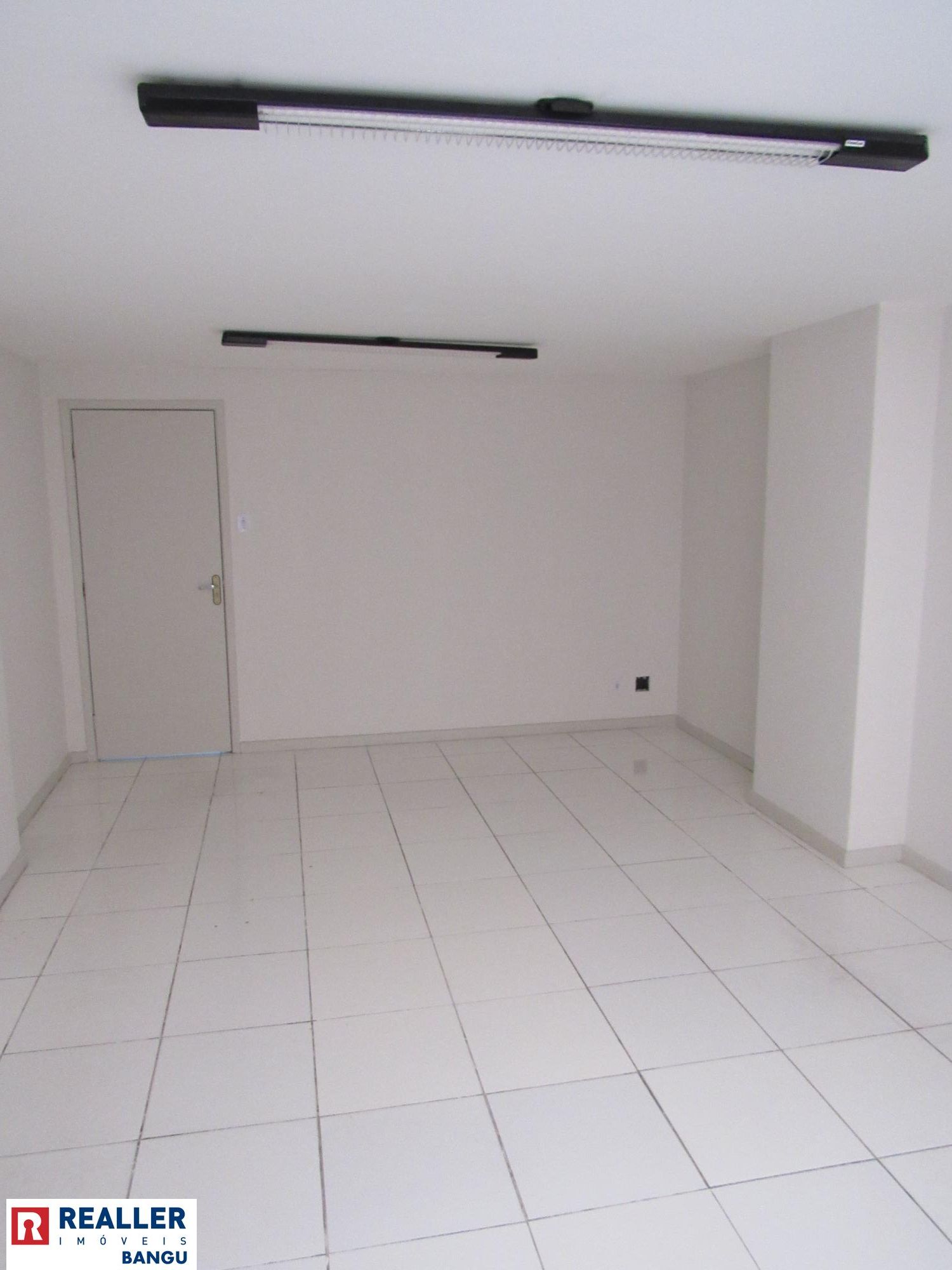 Conjunto Comercial-Sala para alugar com 1 quarto, 23m² - Foto 4