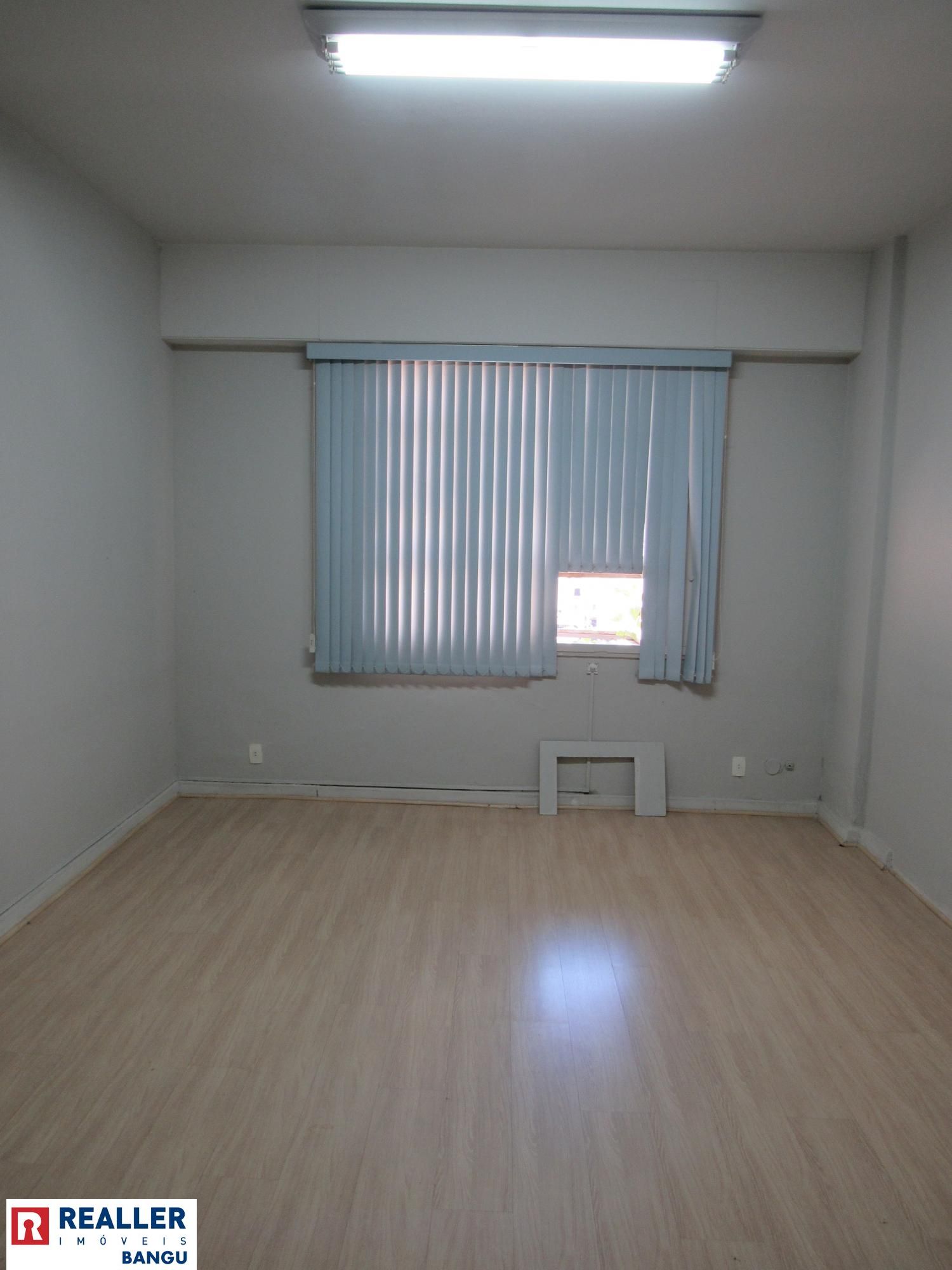 Conjunto Comercial-Sala para alugar com 1 quarto, 17m² - Foto 1