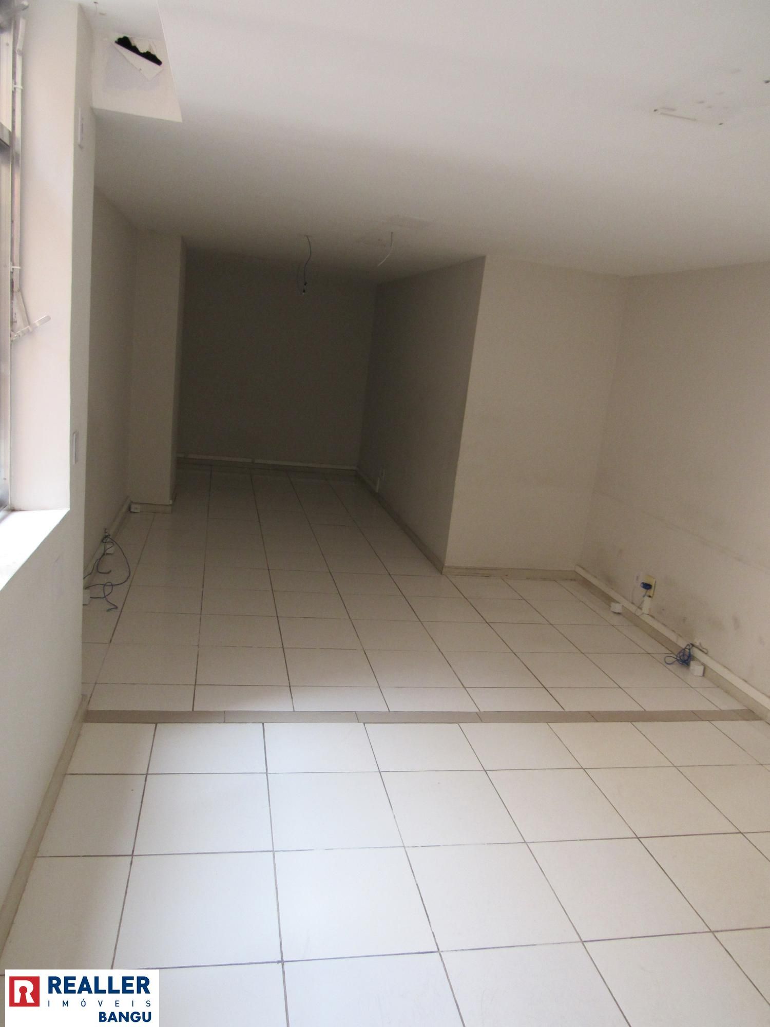 Conjunto Comercial-Sala para alugar com 1 quarto, 31m² - Foto 3