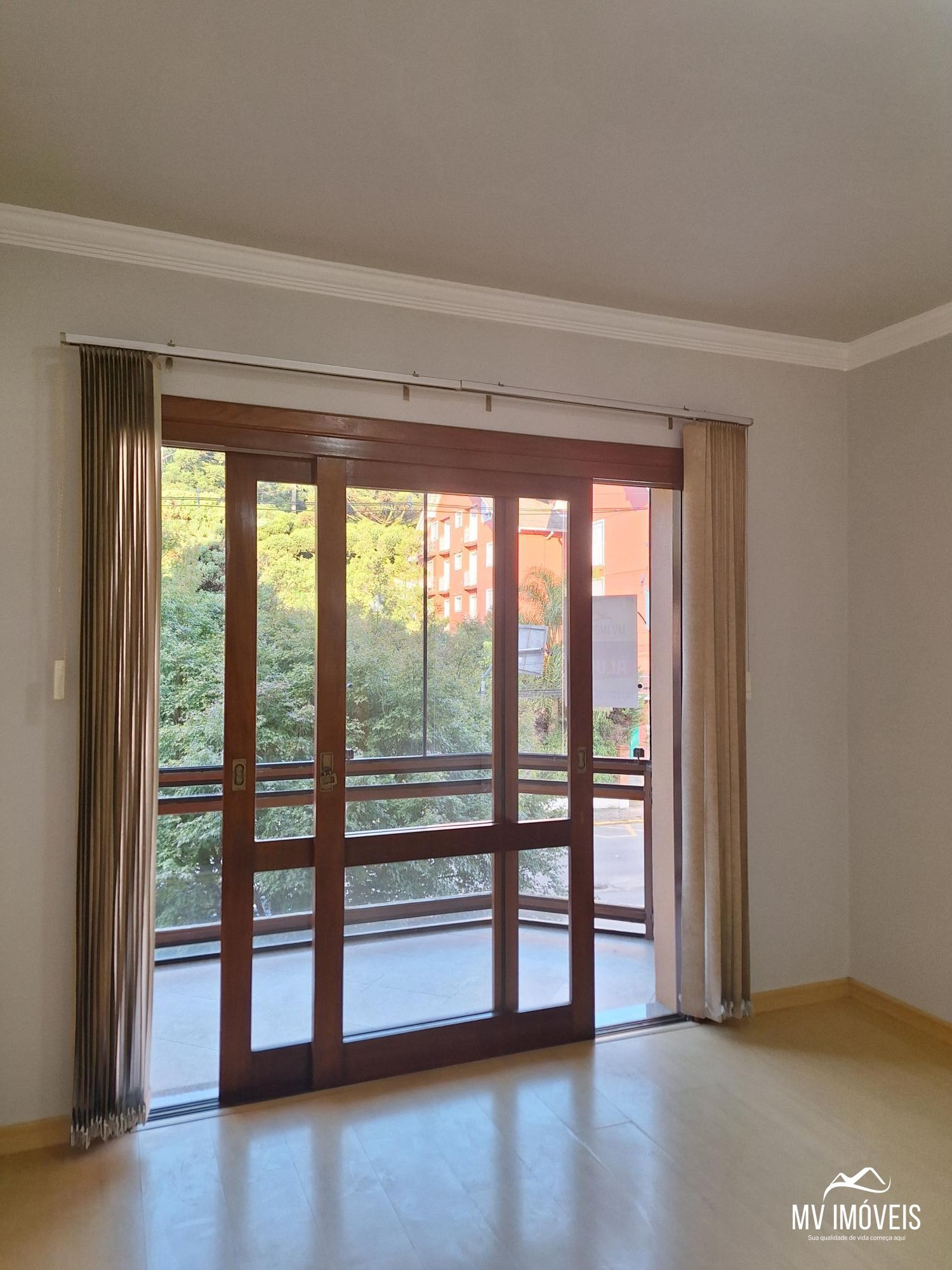 Apartamento para alugar  no Centro - Gramado, RS. Imóveis