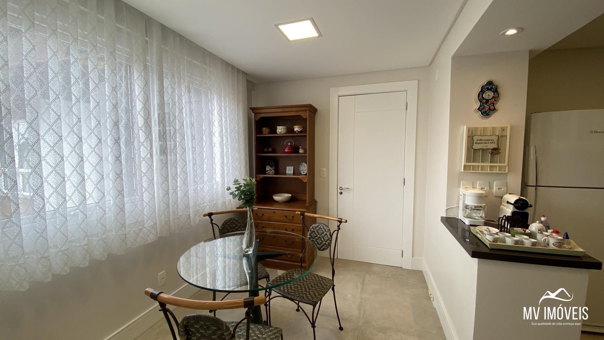 Apartamento à venda com 6 quartos, 361m² - Foto 11