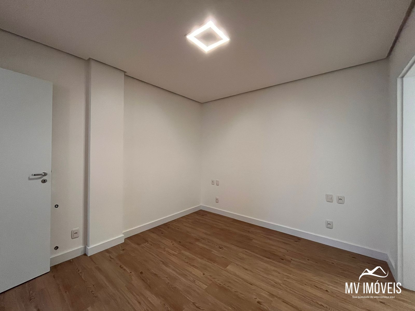 Apartamento à venda com 2 quartos, 82m² - Foto 17