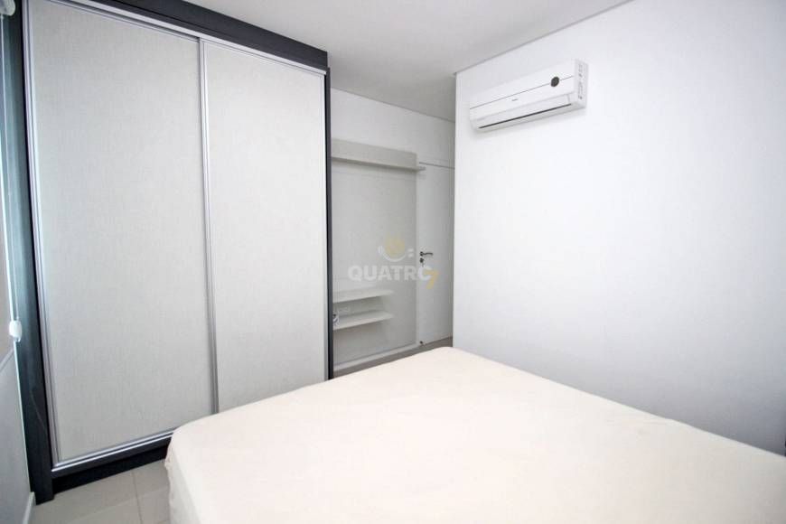 Apartamento à venda com 2 quartos, 70m² - Foto 8