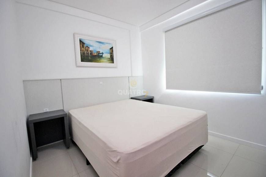 Apartamento à venda com 2 quartos, 70m² - Foto 7