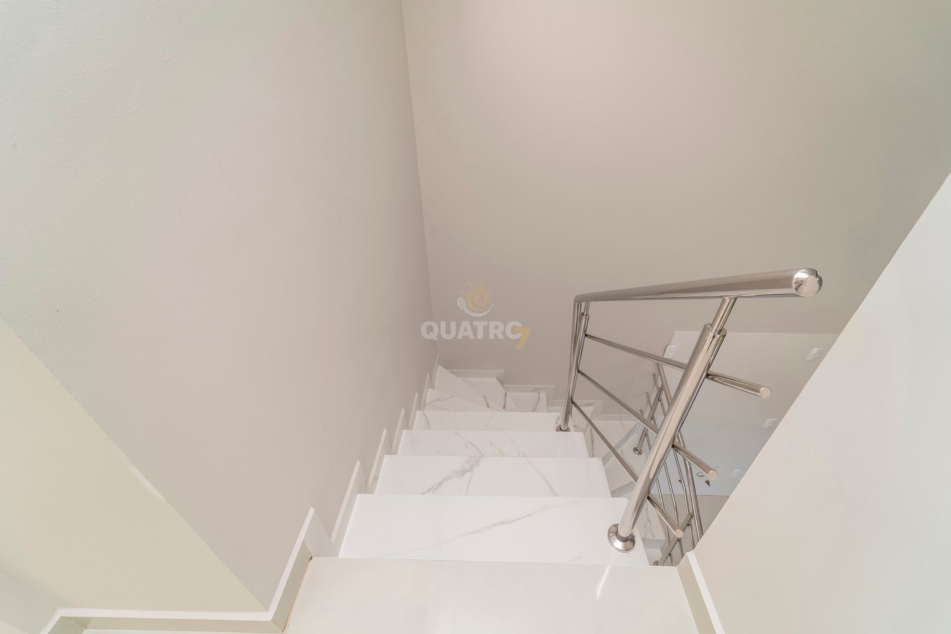 Apartamento à venda com 2 quartos, 70m² - Foto 17