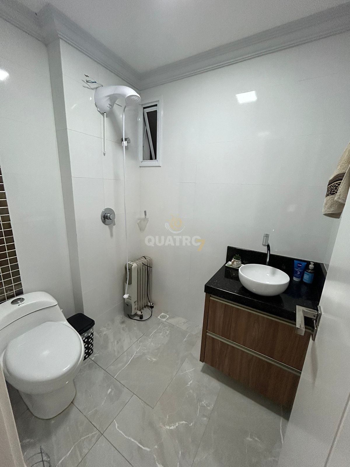 Apartamento à venda com 2 quartos, 75m² - Foto 10