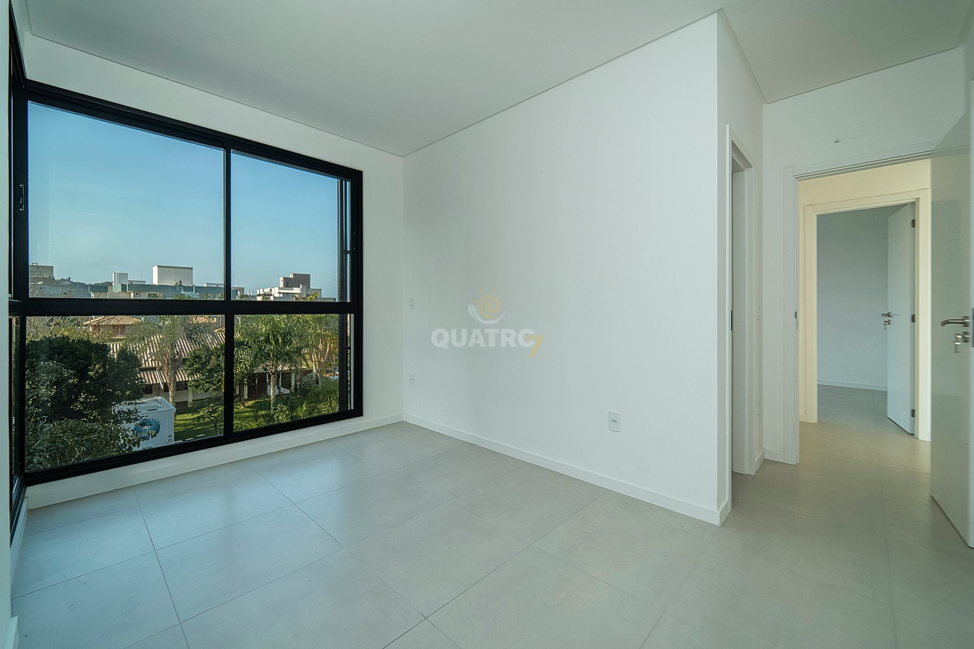 Apartamento à venda com 2 quartos, 77m² - Foto 25