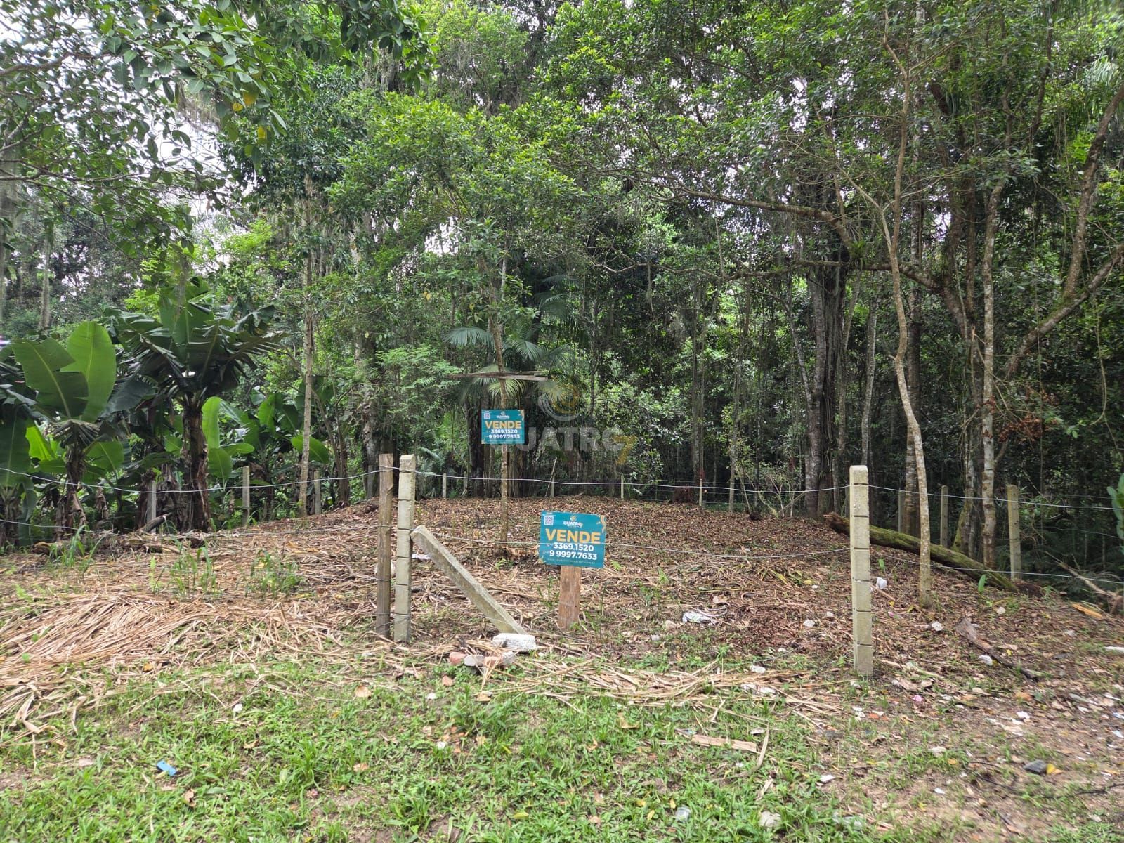 Terreno/Lote à venda  no Mariscal - Bombinhas, SC. Imóveis
