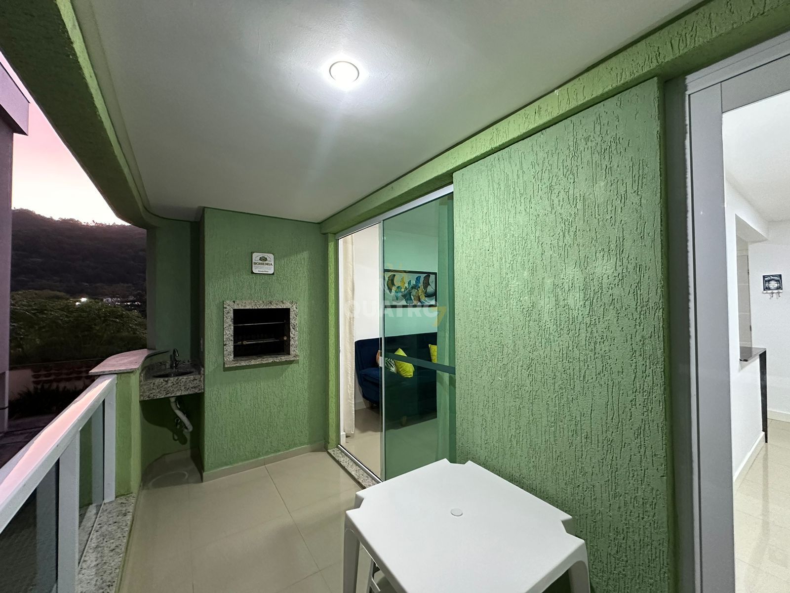 Apartamento à venda com 2 quartos, 70m² - Foto 11