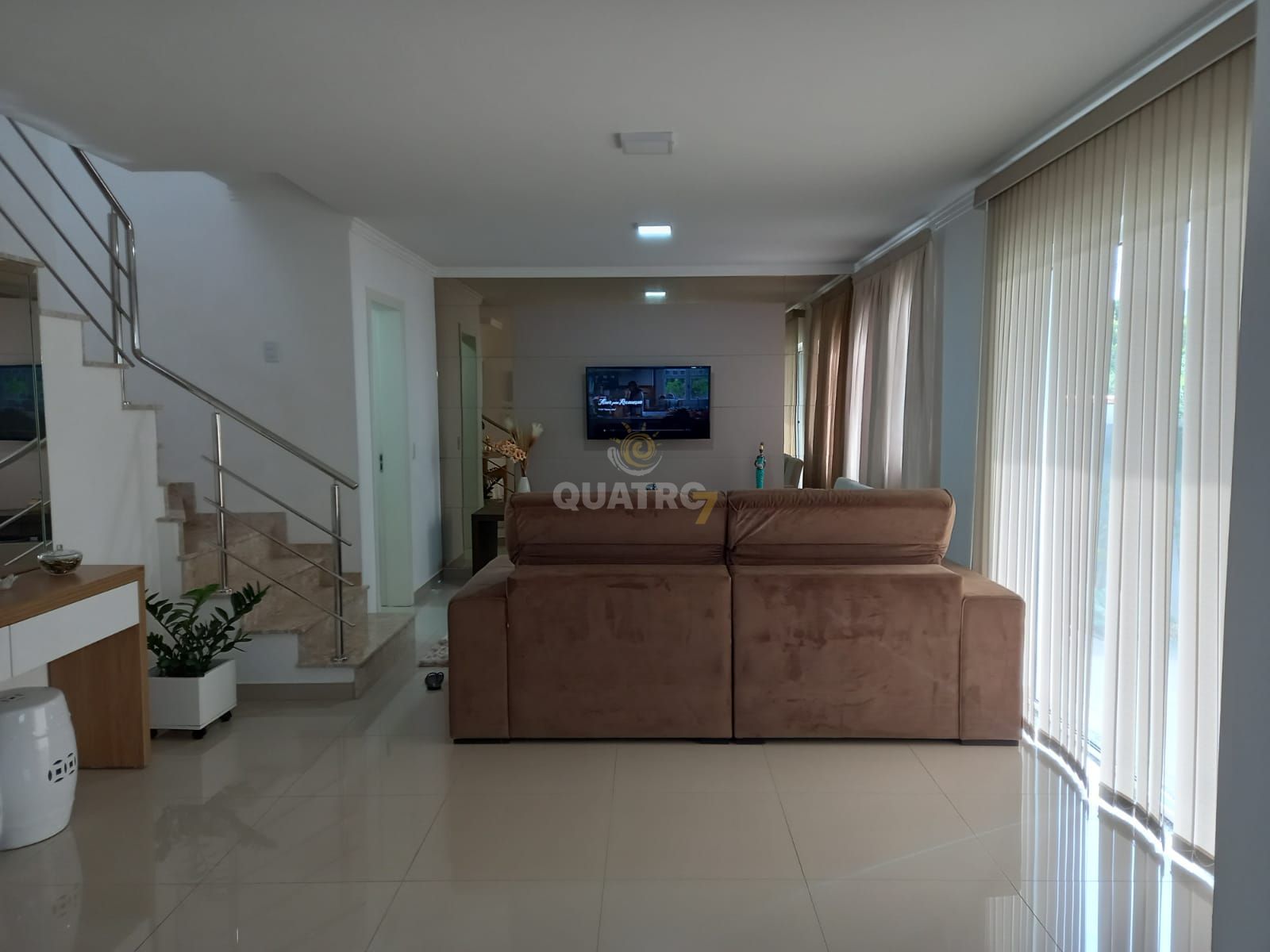 Casa, 3 quartos, 166 m² - Foto 2