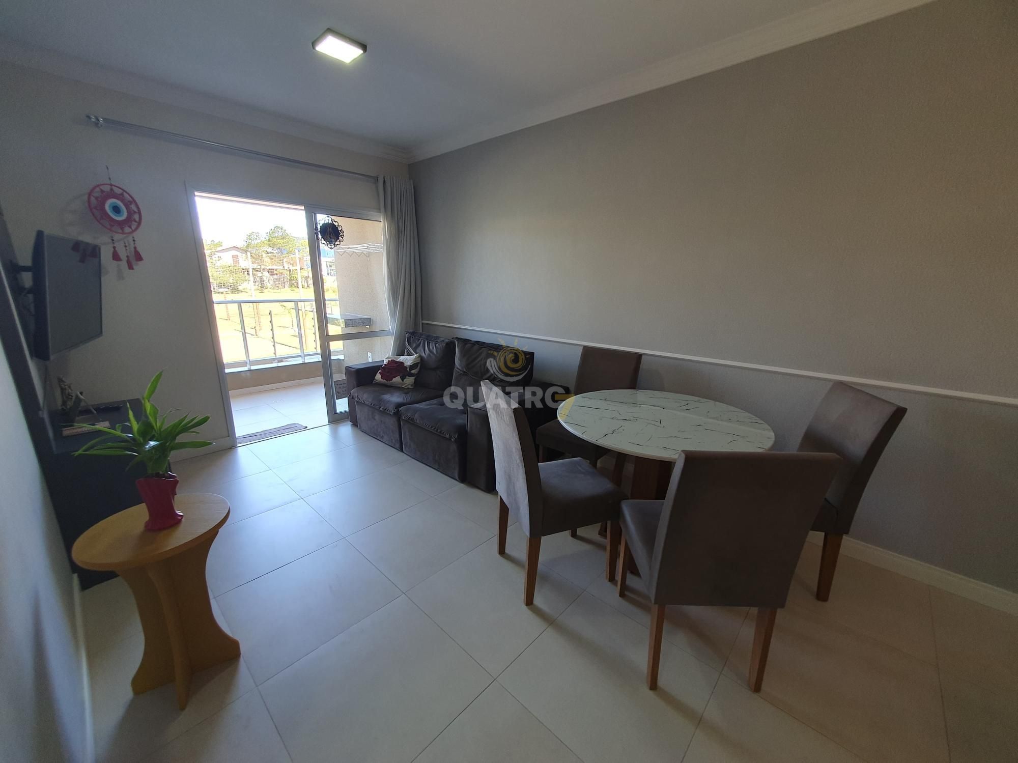 Apartamento à venda com 2 quartos, 70m² - Foto 4