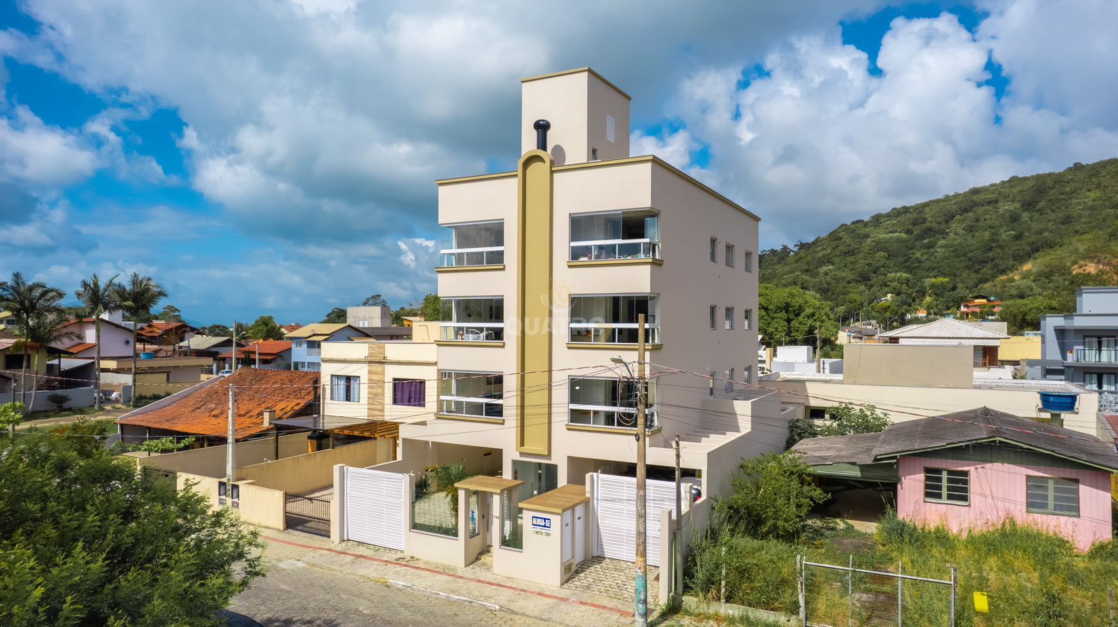 Prdio comercial/residencial  venda  no Zimbros - Bombinhas, SC. Imveis