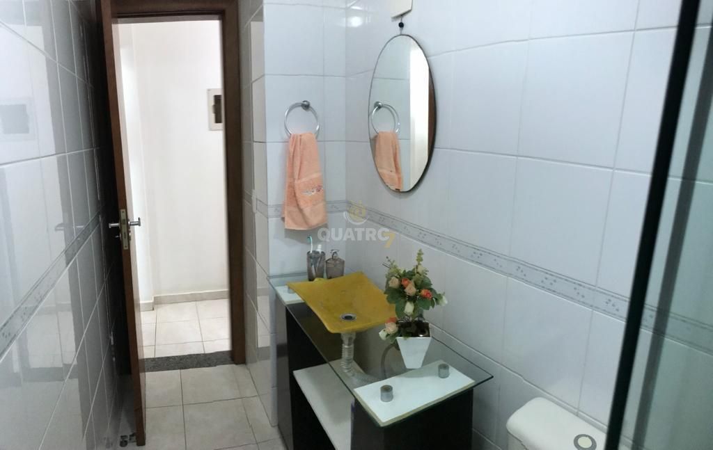 Apartamento à venda com 2 quartos, 70m² - Foto 13