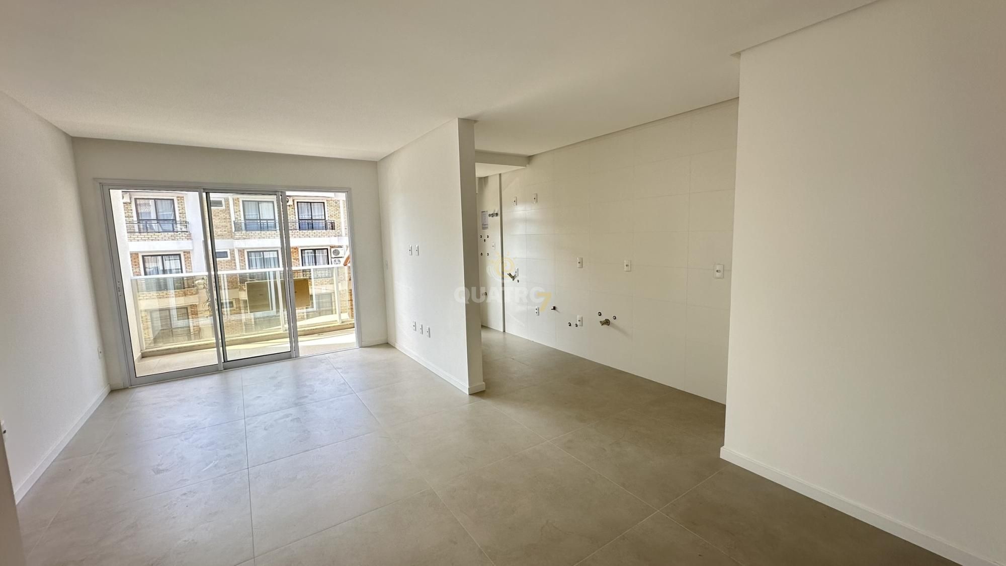 Apartamento à venda com 2 quartos, 70m² - Foto 2