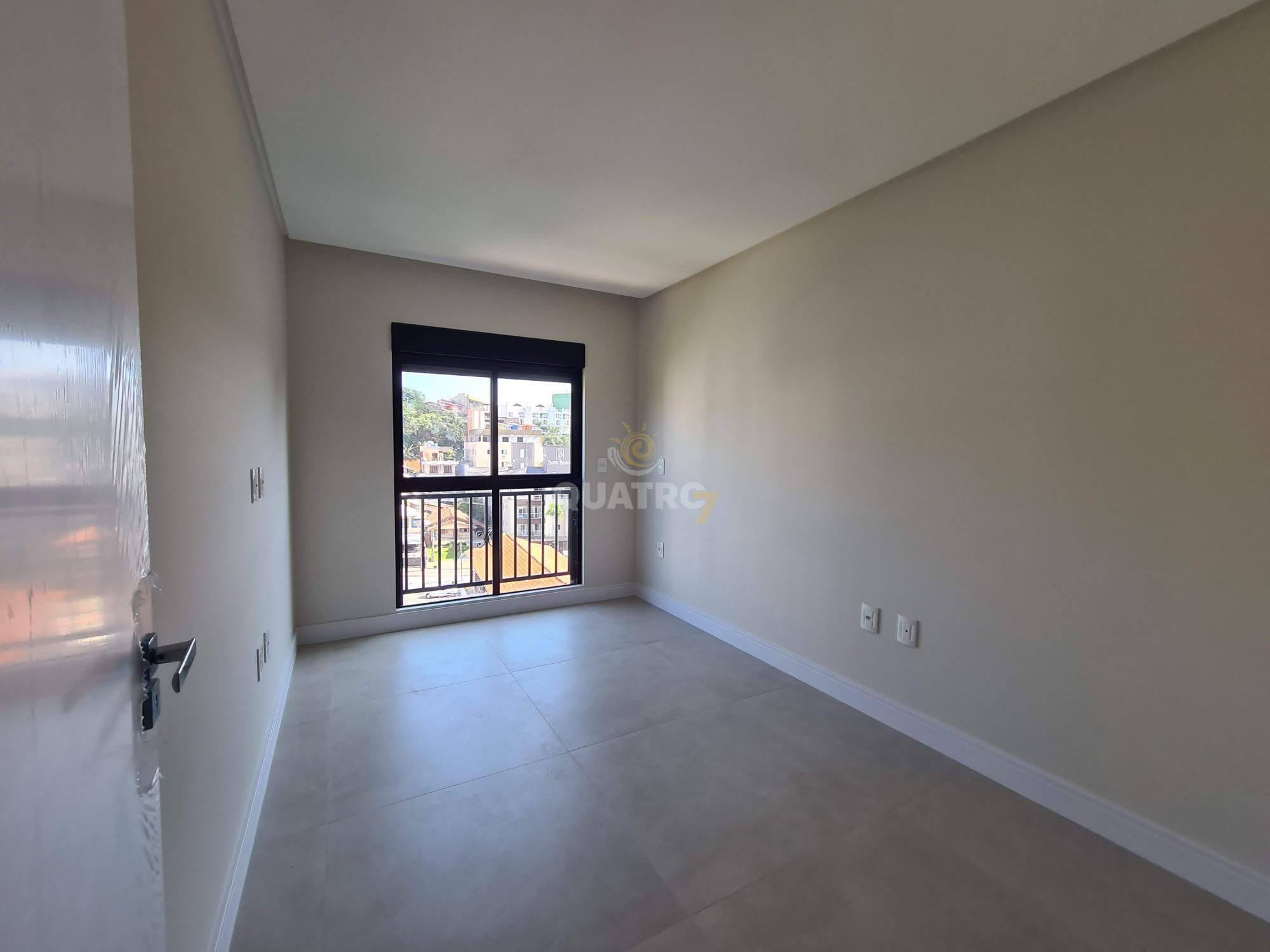 Apartamento à venda com 3 quartos, 209m² - Foto 12