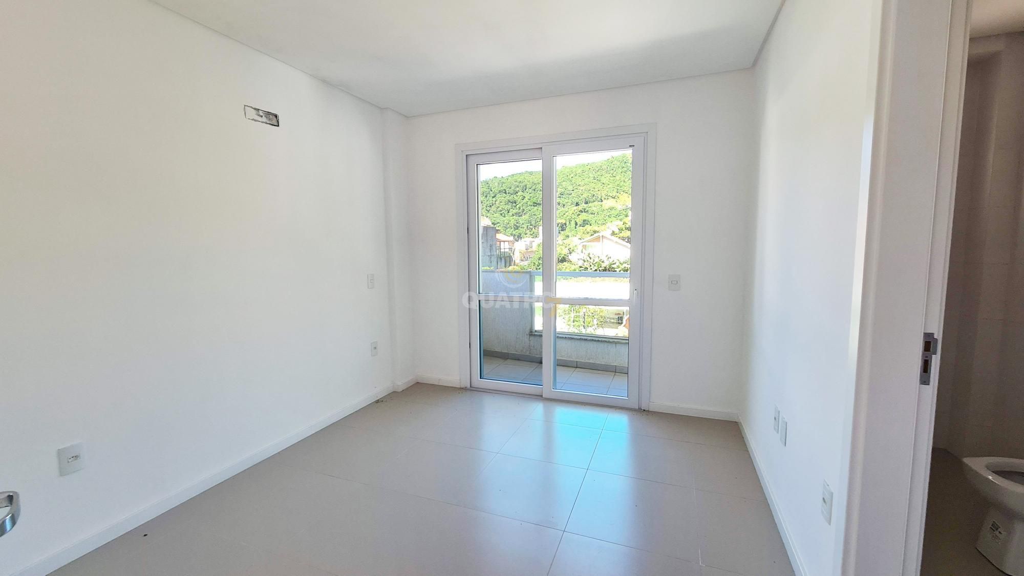 Apartamento à venda com 3 quartos, 141m² - Foto 13