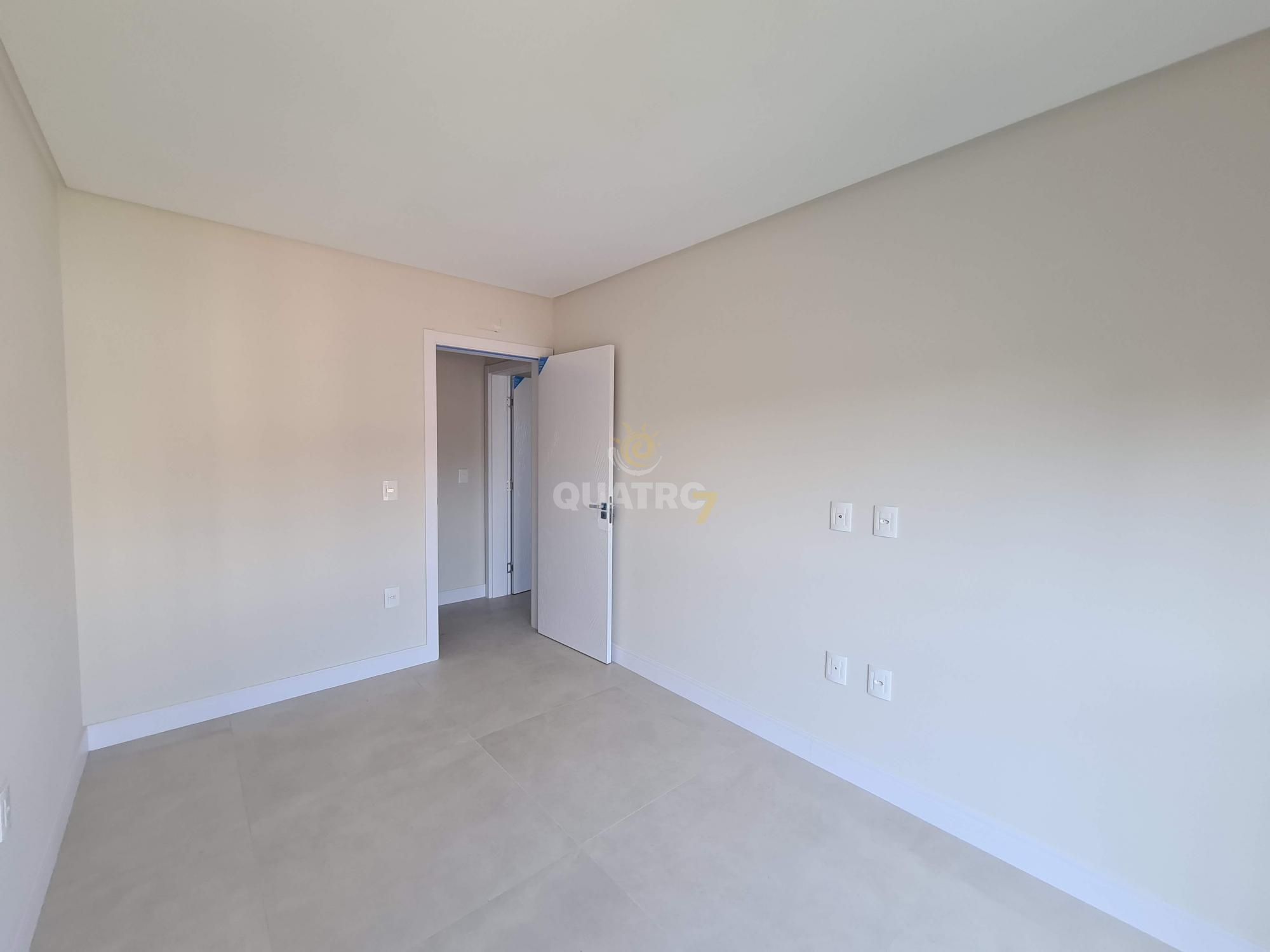 Apartamento à venda com 3 quartos, 209m² - Foto 13