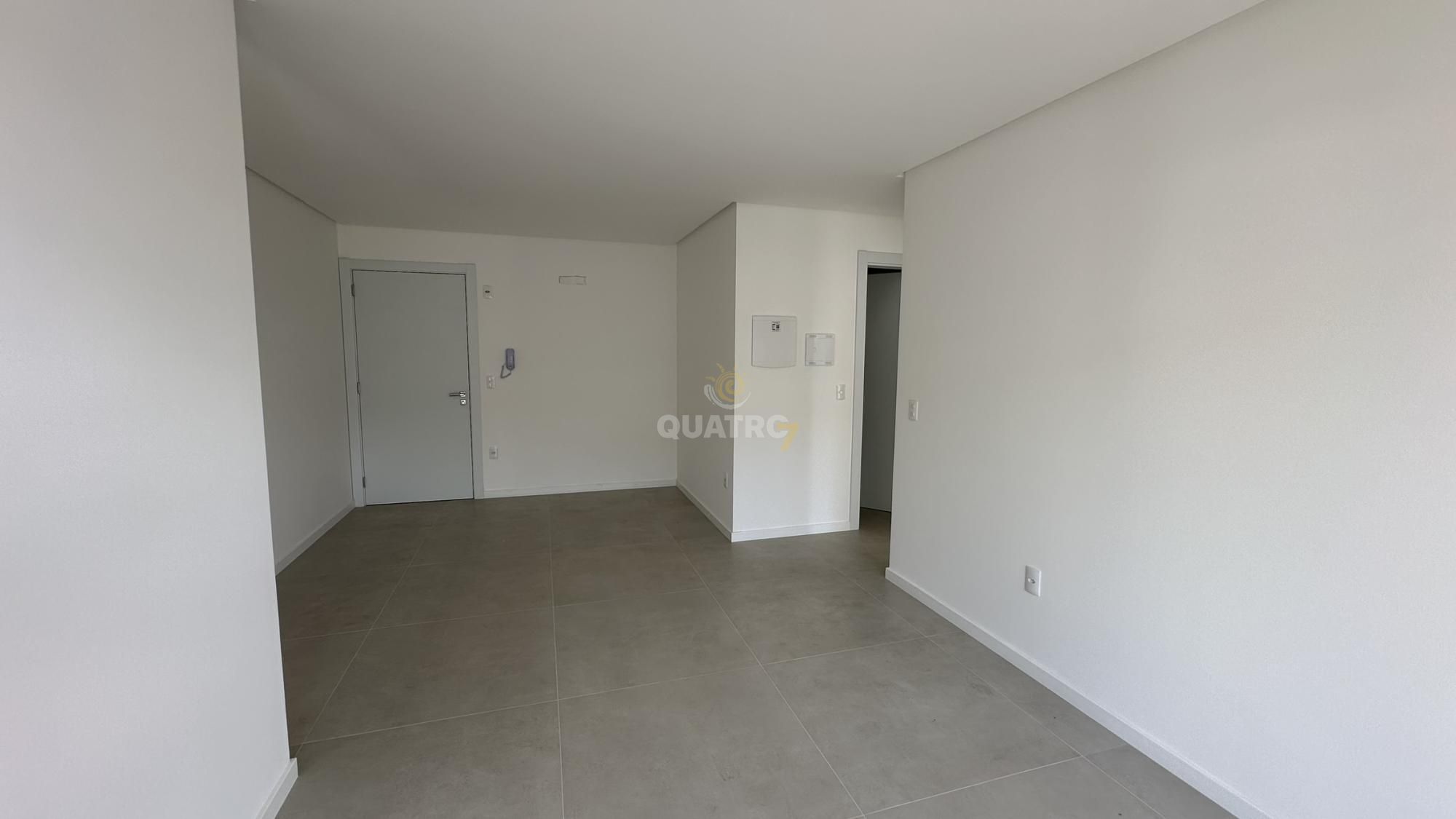 Apartamento à venda com 2 quartos, 70m² - Foto 5